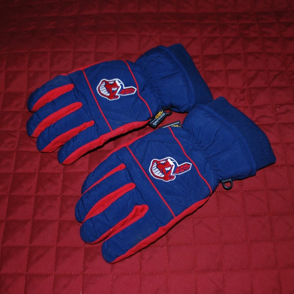Warm Cleveland Indians Gloves with Thinsulate